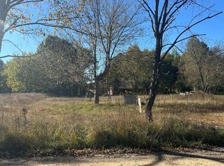 8661 Willow St, Lake, MI 48632