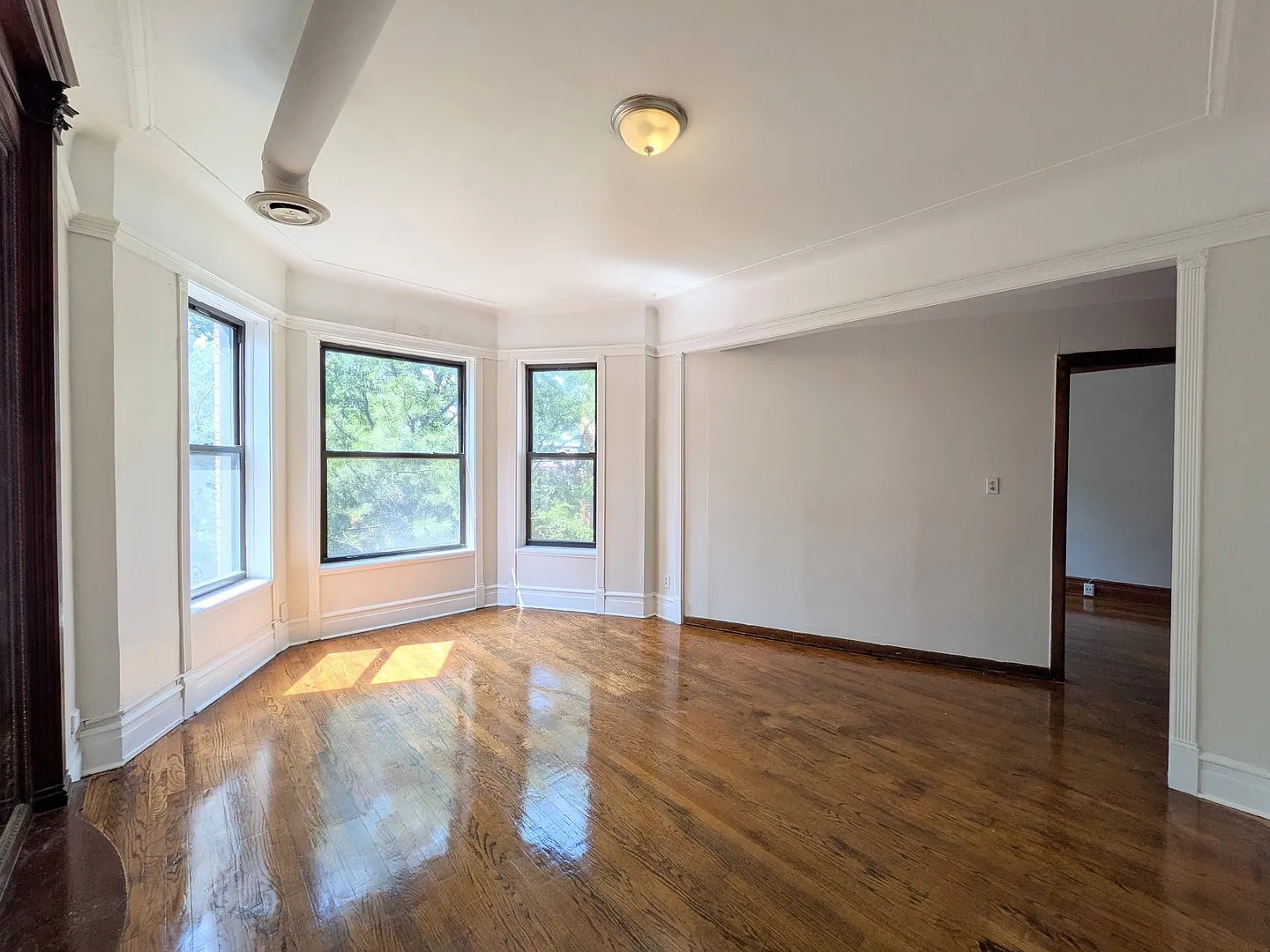 4 bed, $3,000 — Photo 3