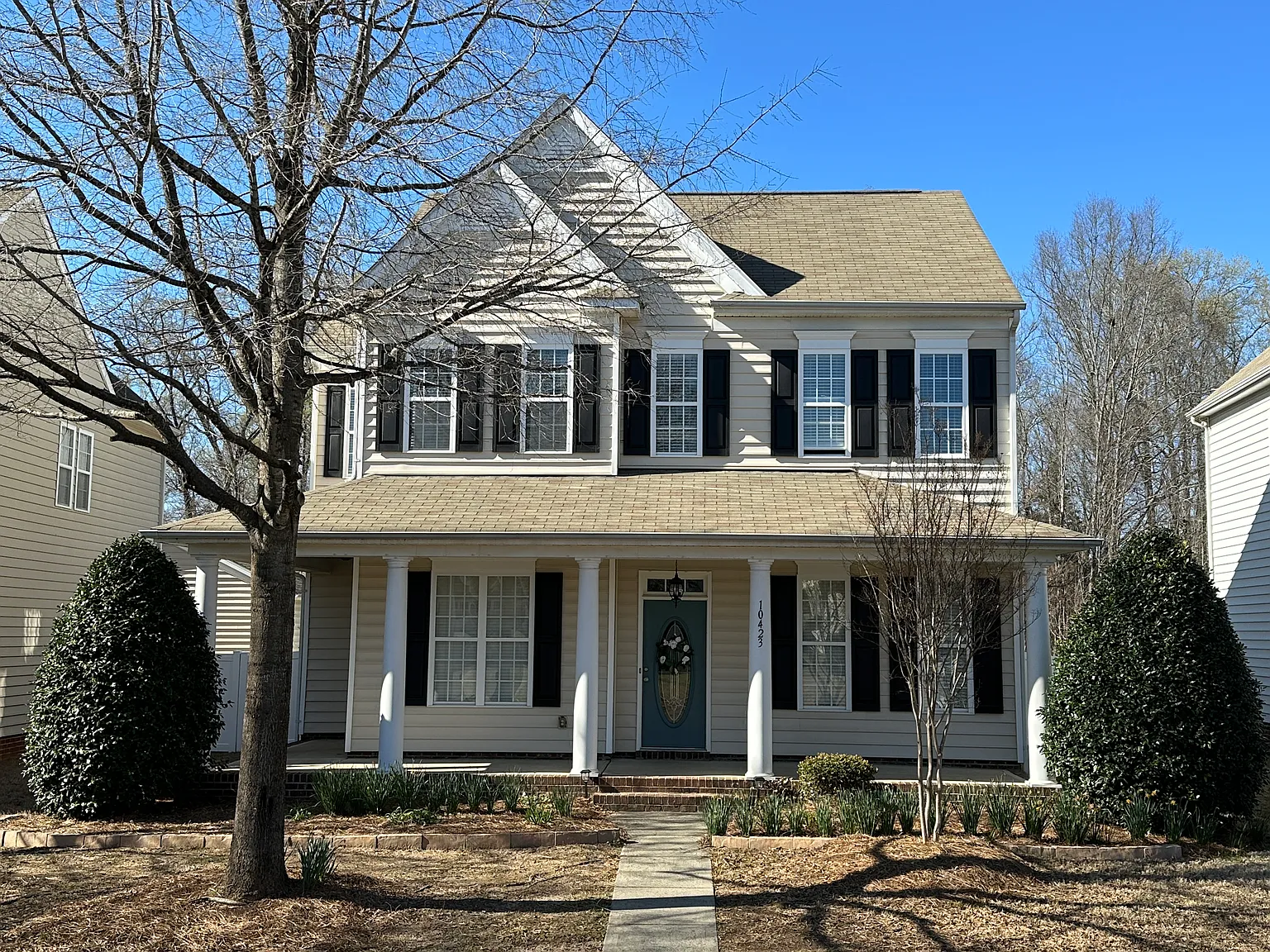 3 bed, 2.5 bath, 2064 sqft, $2,900 — Photo 1