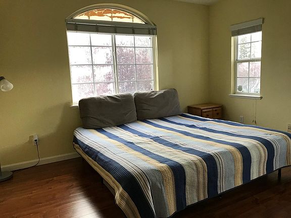 Room 2- King size bed in picture