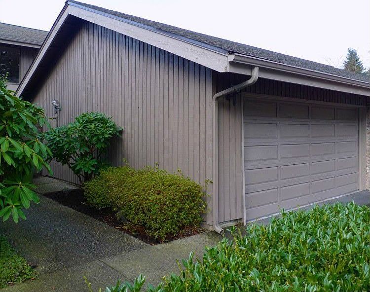 Welcome to Woodcreek, a beautiful townhome community in a park-like setting, with community room, pool, tennis courts and walking trails. Each townhome enjoys its own two car attached garage.