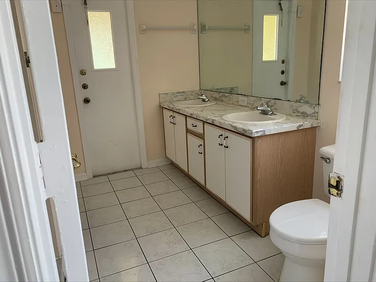 7817 Laurel Oak Ln — Photo 13