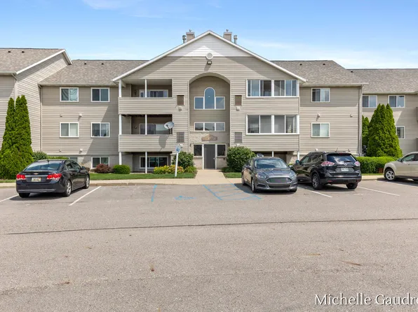 8362 Jasonville Ct SE, Caledonia, MI 49316