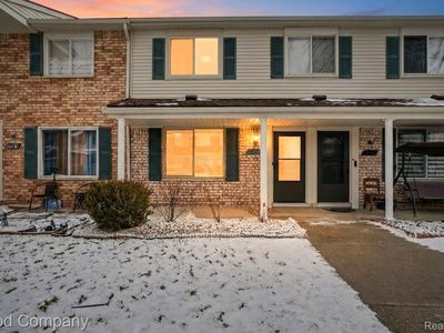 38128 Jamestown Dr, Sterling Heights, MI, 48312