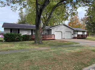 609 & 611 S Burgess St, Eureka, IL 61530