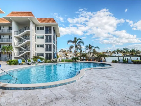 222 Harbour DR #312, NAPLES, FL 34103