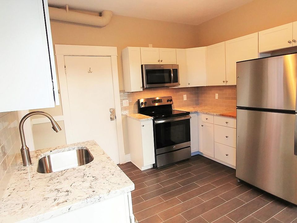 NEW GRANITE COUNTERS & SINK