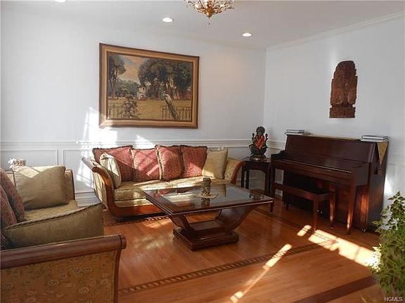 3rd image of 159 Gala Ct