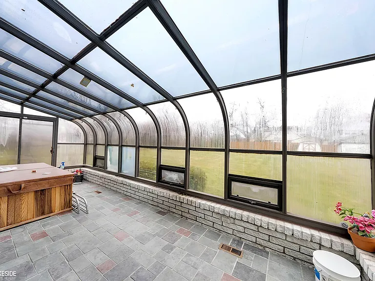 107 Bloomfield Blvd — Photo 40
