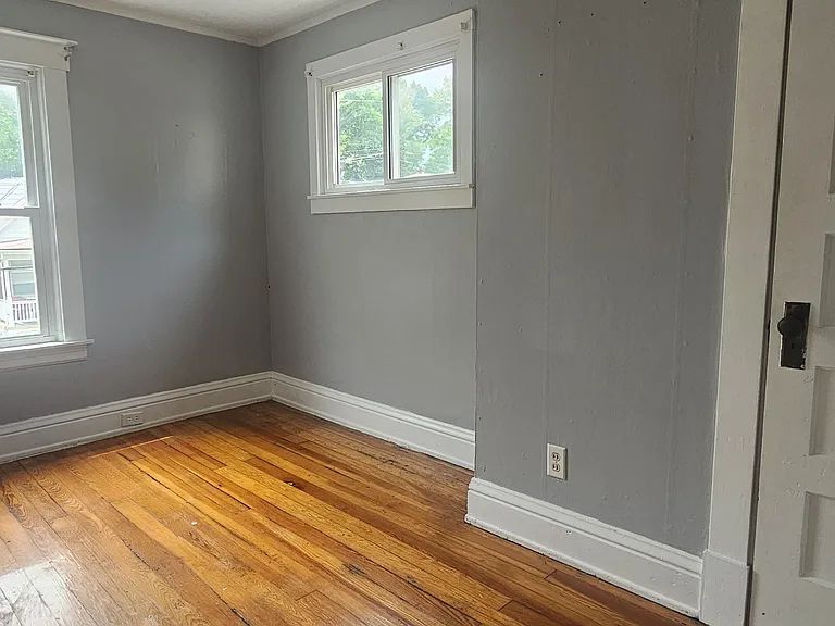 5112 Rolston Ave — Photo 7