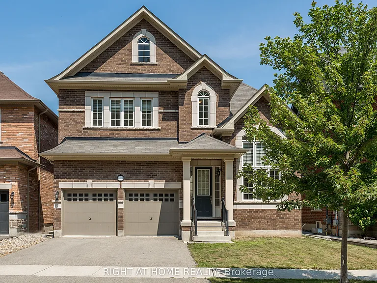 8 Monarch Dr — Photo 1