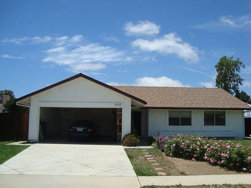 1st image of 1015 Ravenwood Ave