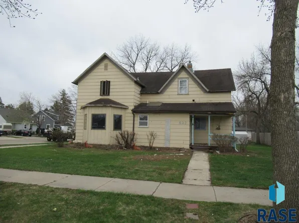 522 5th St SE, Pipestone, MN 56164