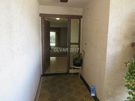 4th image of 3100 Elmrock Pl