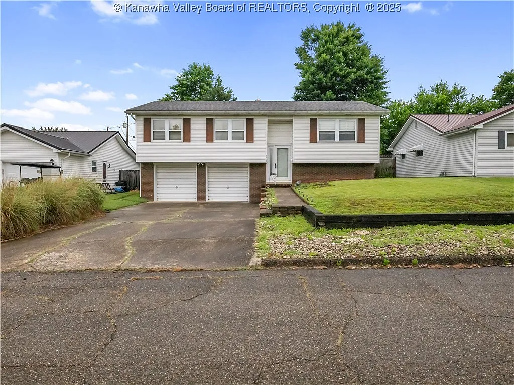 603 Crooks Ave photo 1