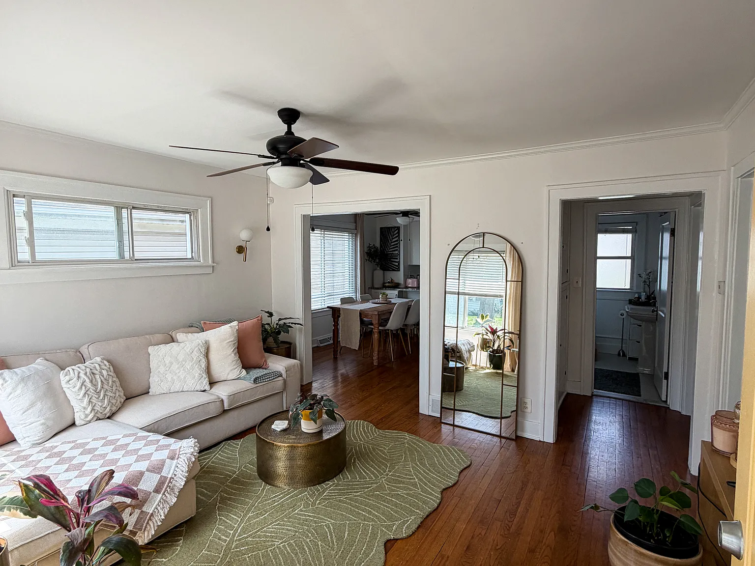 1 bed, 800 sqft, $1,800 — Photo 1