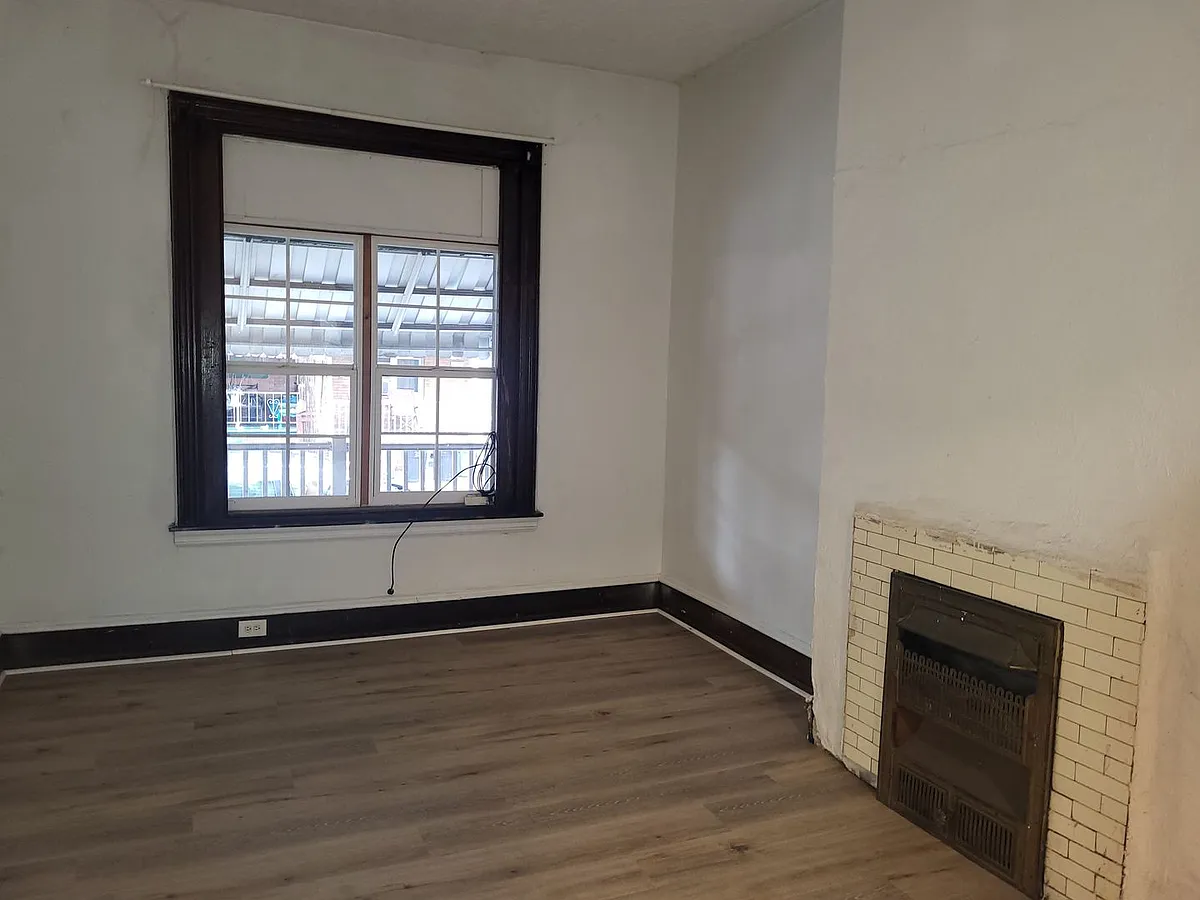 Building Photo - 356 Ophelia St