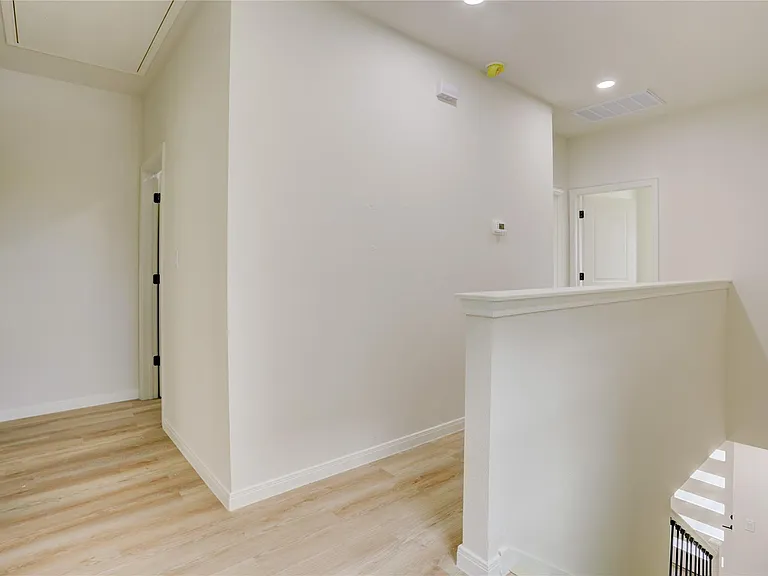 8314 Williamsdell St #A — Photo 14