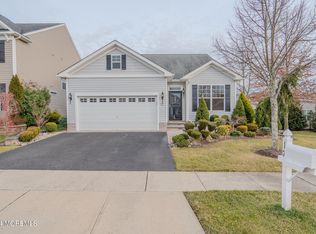 17 Denerail Rd, Manalapan, NJ 07726