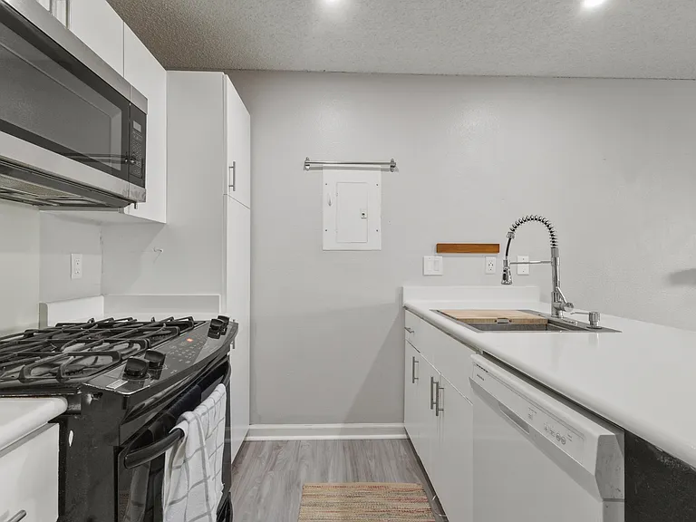 91-1014 Mikohu St #18T — Photo 7