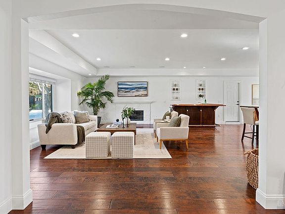 4th image of 24 Arroyo Lane