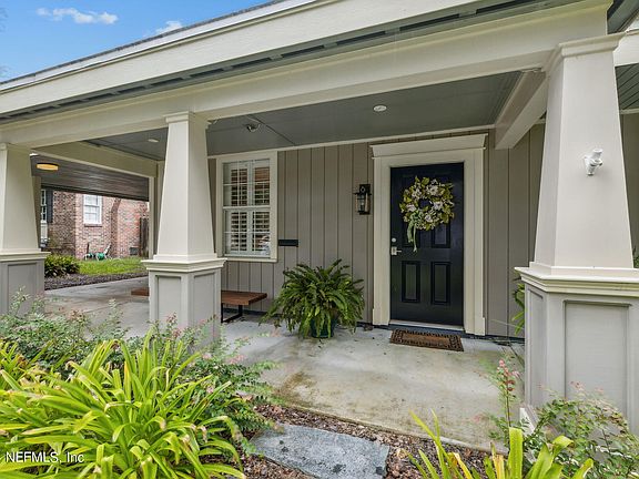 3rd image of 1835 ELIZABETH Place