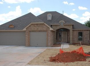 2420 SE 13th St, Moore, OK 73160