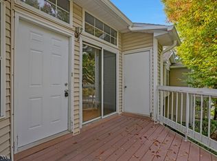 12 Tansy Ct, Bedminster, NJ 07921