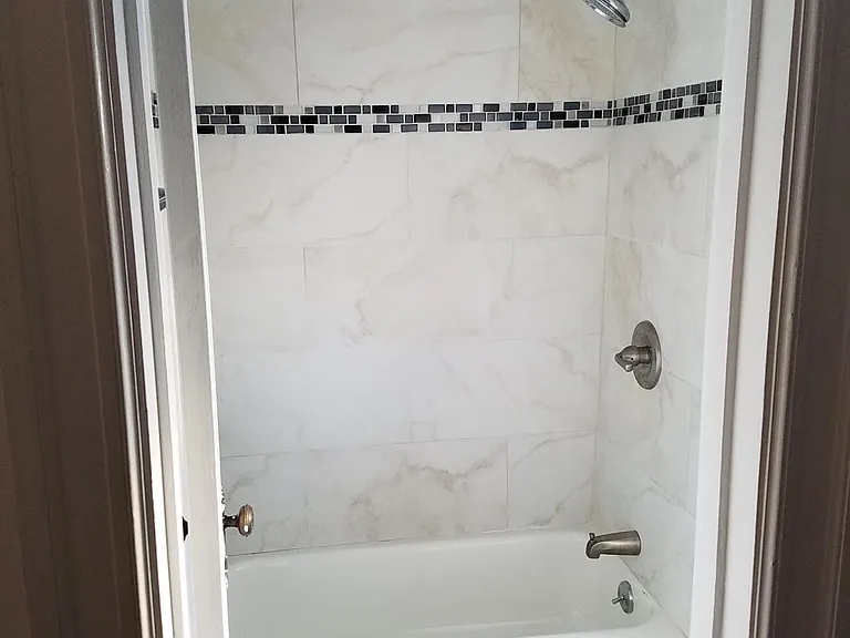 119 W Sycamore St #3 — Photo 12