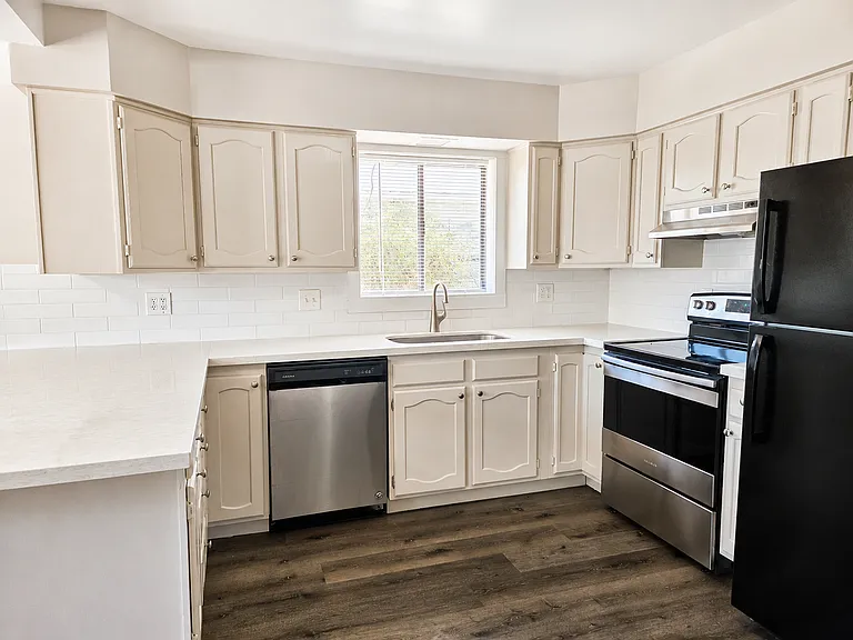 2853 S 9150 W — Photo 6