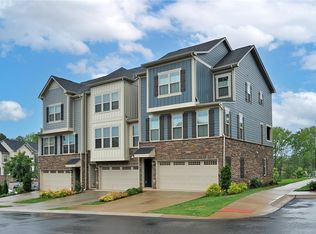 10 Copper Run Dr, Greenville, SC 29607