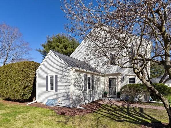 5 Seaborn Pl, Lexington, MA 02420