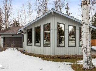 9746 Niltina Ln, Eagle River, AK 99577