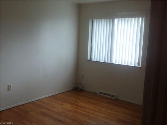 4th image of 4668 Country Ln APT 6