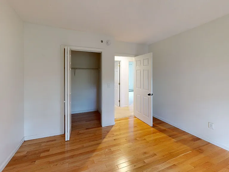 40 Wolf Rd #44 — Photo 3