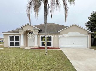 2651 SW Fairgreen Rd, Port Saint Lucie, FL 34987