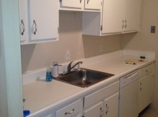 11 Strawberry Bank Rd APT 8, Nashua, NH 03062