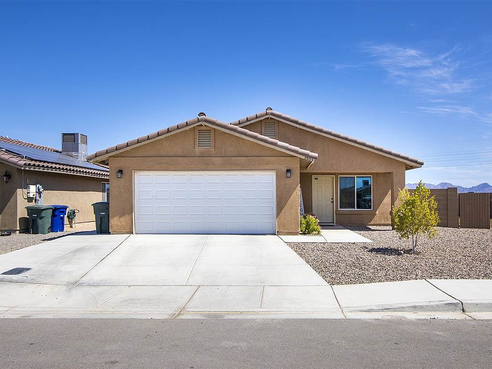 1st image of 3903 S Desert Oasis Dr