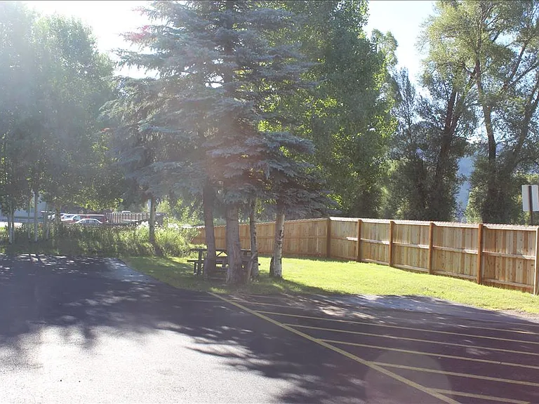 Cedar Creek 2 Apartments — Photo 15