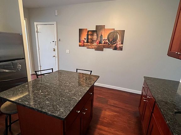 4th image of 12 Pershing Pl #1