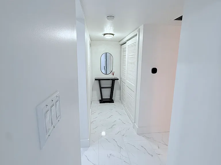 140 S Cypress Rd #115 — Photo 17