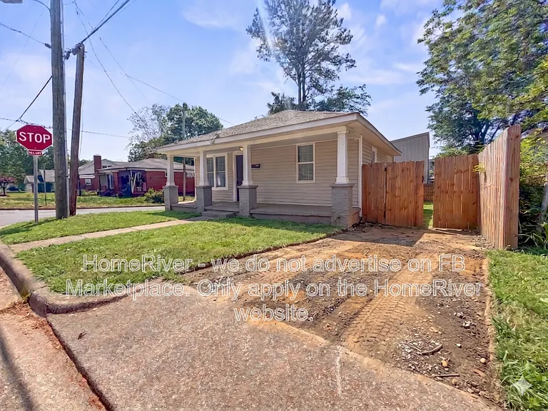 1218 Boyer St — Photo 3