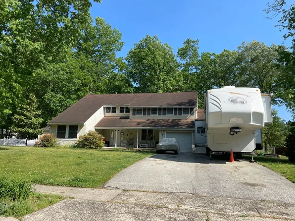 8 Prentiss Ln, Berlin, NJ 08009