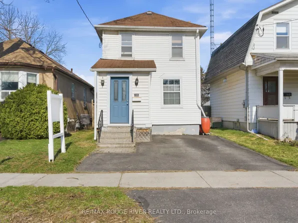 195 Burk St, Oshawa, ON L1J 4C2