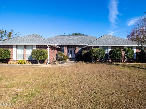 838 Eagle Eyrie Dr, Biloxi, MS 39532