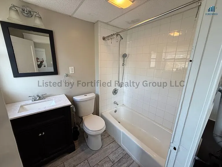 170 King St #2 — Photo 14