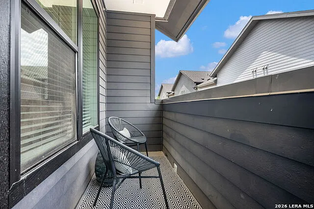 719 E Locust St #3110 — Photo 32