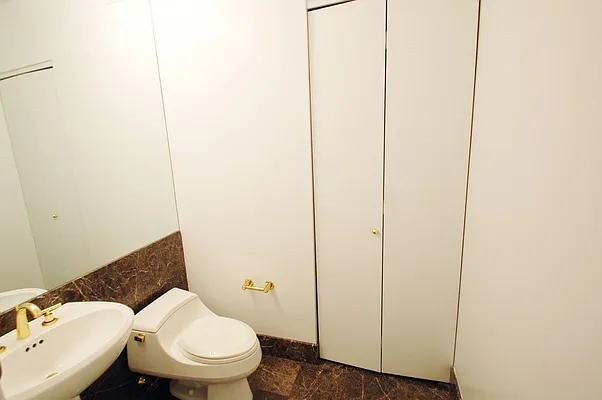 Rented by Compass | media 12