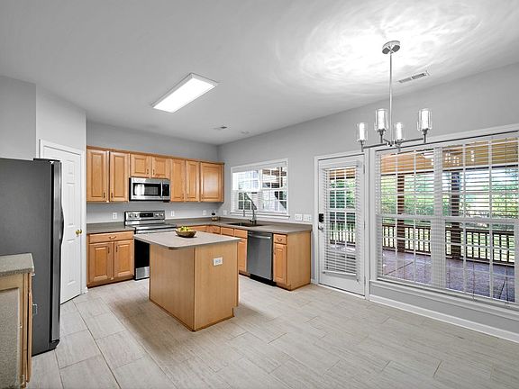 4th image of 14213 Eldon Dr