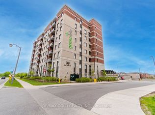 39 New Delhi Dr #203, Markham, ON L3S 0E1